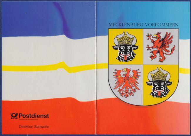 Wappen und Fahne von Meckenburg-Vorpommern auf der Aussenseite der Karte.