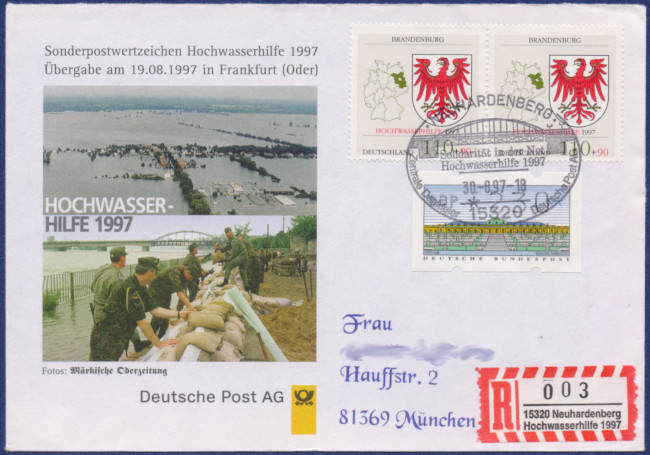 Einschreiben mit Sonder-R-Zettel, dem Sonderstempel von Neuhardenberg und zwei Briefmarken der MiNrm. 1941 auf einem vermeintlichen  Sonderumschlag der DPAG.